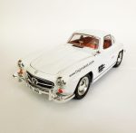 مرسدس بنز SL300 گالوینگ سفید