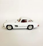 مرسدس بنز SL300 گالوینگ سفید - تصویر 2