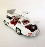 مرسدس بنز SL300 گالوینگ سفید - تصویر 5