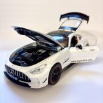 مرسدس بنز AMG GTR سفید - تصویر 6