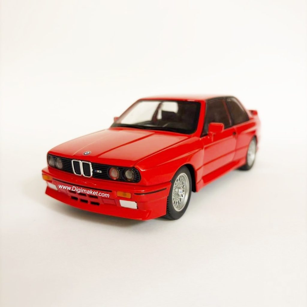 بی ام و M3 قرمز