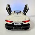 مازراتی MC20 سفید - تصویر 10